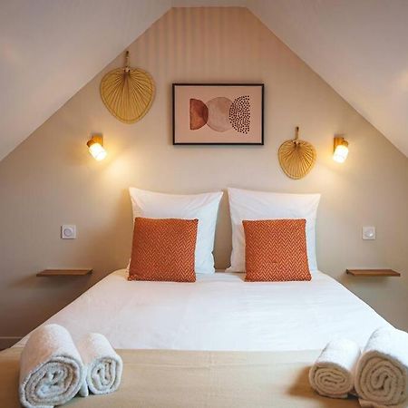 The House Of Celeste Saumur Bagian luar foto